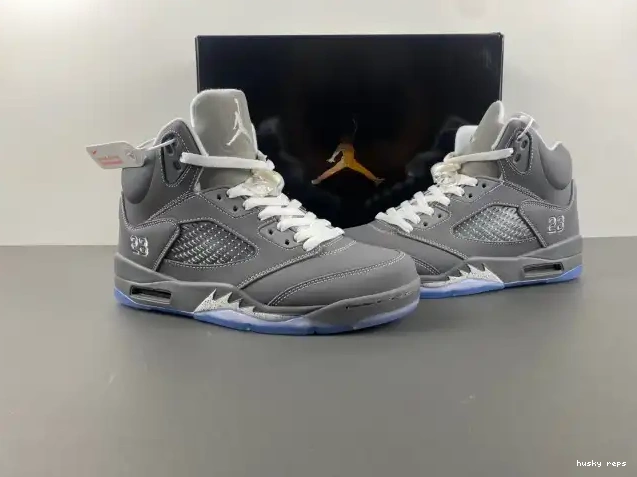 Cheap Husky 5 136027-005 Wolf Grey Jordan Retro Air 0522